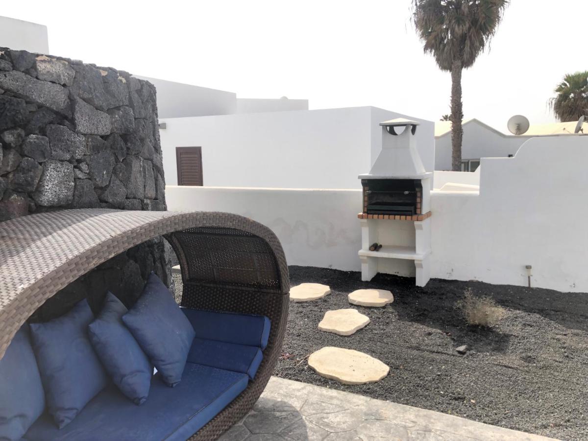 Galan Bungalow Villa Charco del Palo Exterior photo