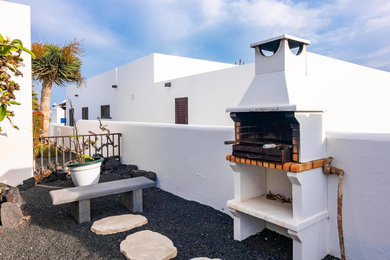 Galan Bungalow Villa Charco del Palo Exterior photo